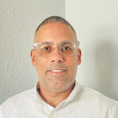 Headshot of Cruz Rodriguez, LCSW
