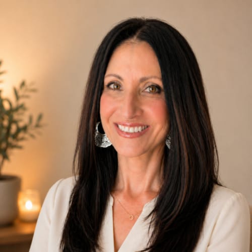 Headshot of Andrea Moscoso, LMFT