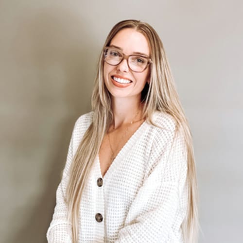 Headshot of Kerstin Hutchings, LMFT