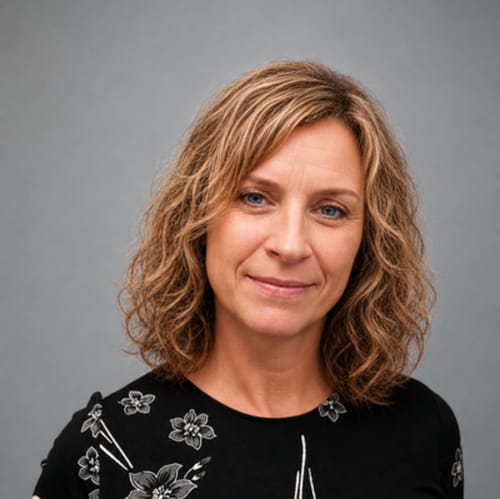 Headshot of Noel Calvo, LCSW