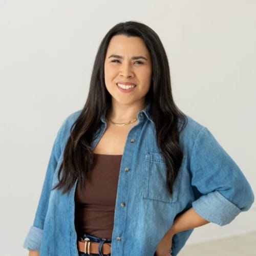 Headshot of Astrid Mora, LPC