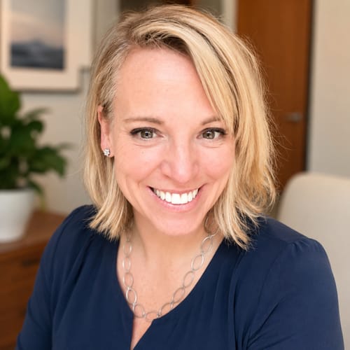 Headshot of Angela Hill, LCSW