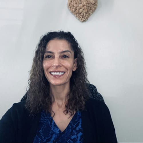 Headshot of Shireen Mendoza, LCSW