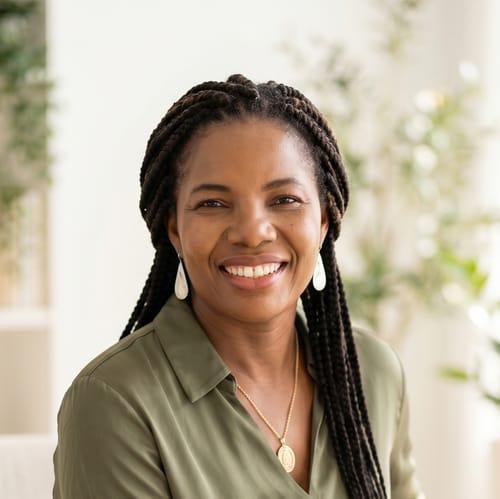 Headshot of Agiliga Muomah, APN
