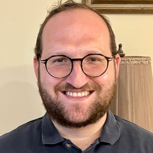 Headshot of Joseph Bleiberg, LCSW