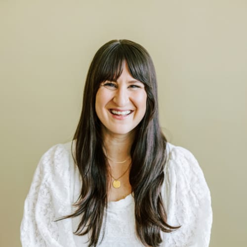 Headshot of Ali Bullano, LCSW