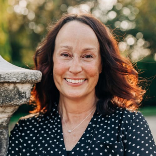 Headshot of Elizabeth Wolanski, LPCC