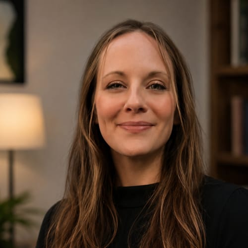 Headshot of Rachelle Coffey, LPC