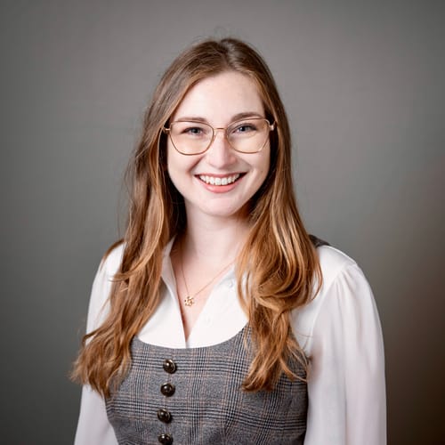 Headshot of Mollie Aklepi, LCSW