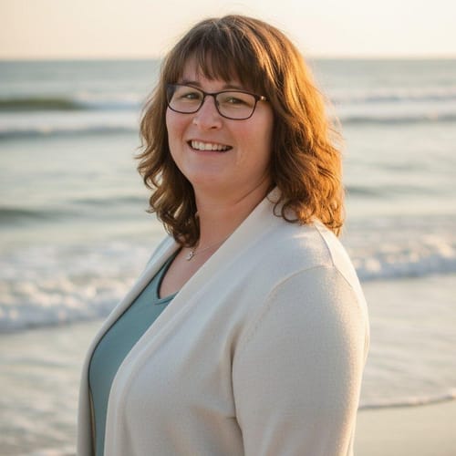 Headshot of Kathy Wisehart, LPC