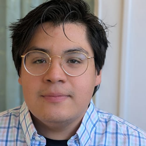 Headshot of Aaron Ruiz Zuniga, LMFT