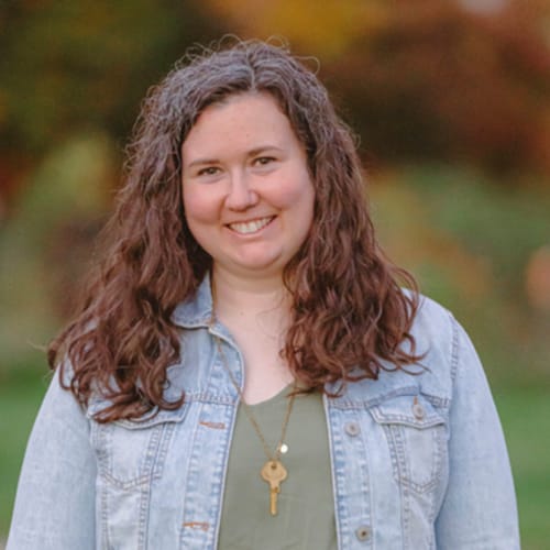 Headshot of Kerri Felton, LMHC