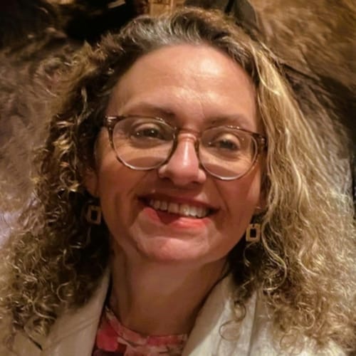 Headshot of Claudia Saul-Sadler, LCSW