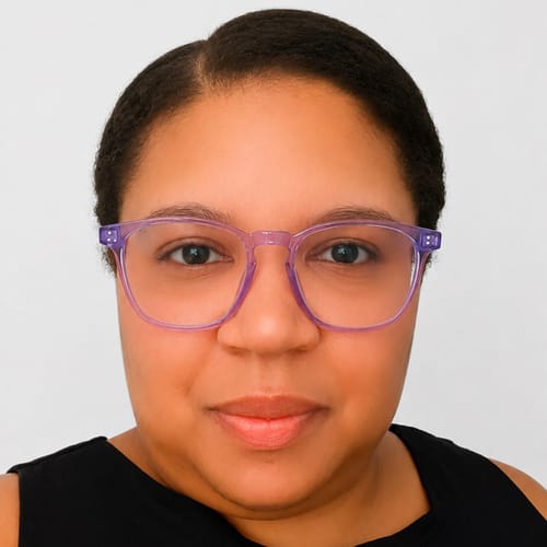 Headshot of Doris Diaz, LCSW