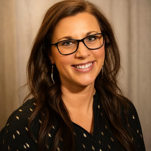 Headshot of Angela Campos, LPCMHSP