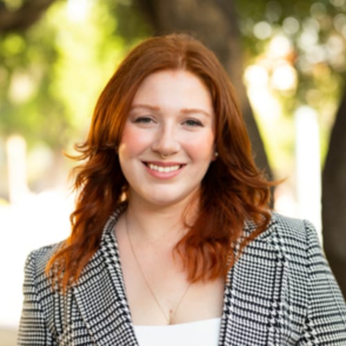 Headshot of Maya Gordon, LCSW
