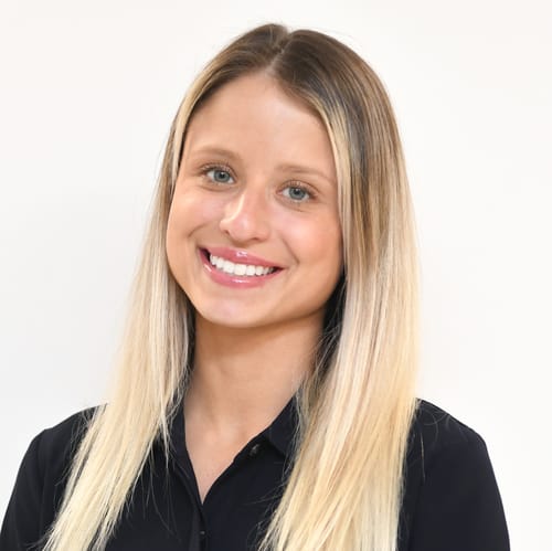 Headshot of Patrycja Golak, LCSW