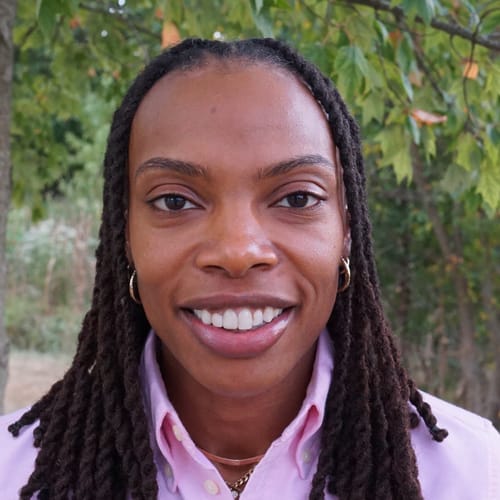 Headshot of Bianca Gist, LCSW