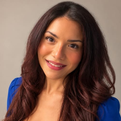 Headshot of Nalina Mendez, APRN