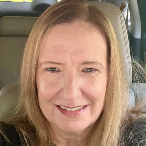Headshot of Debra Manning, LCSW