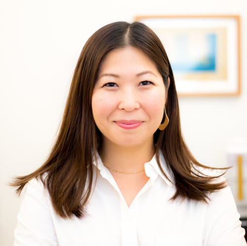 Headshot of Yoko Iwaki, LMHC