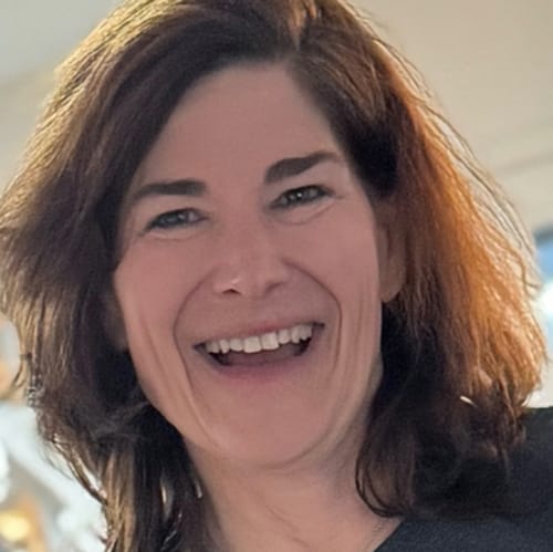 Headshot of Leslie Snyder, LICENSED_PSYCHOLOGIST