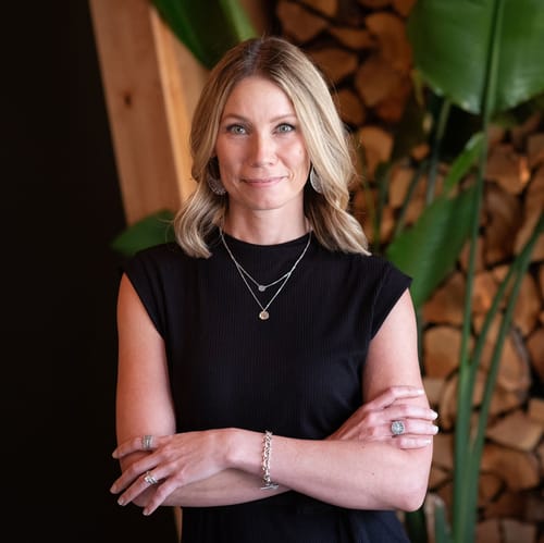 Headshot of Lisa Miller, LPC