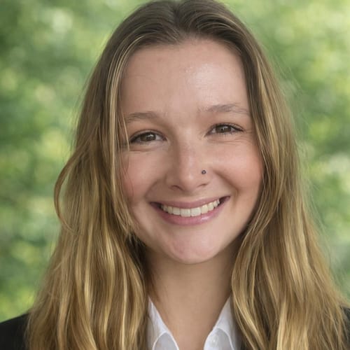 Headshot of Alissa Thompson, APRN
