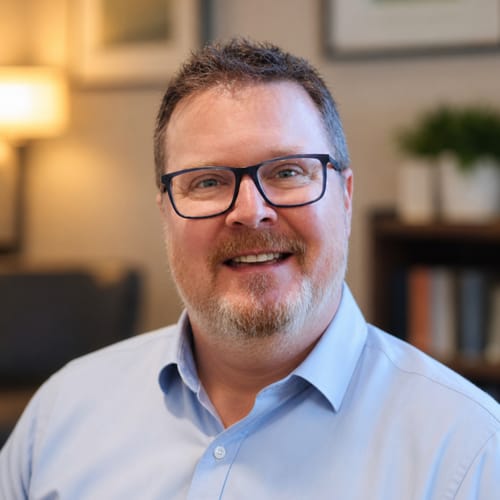 Headshot of Eric Sanderson, LCSW