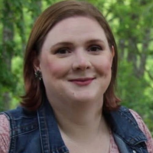 Headshot of LeeAnn Lamb, LCSW