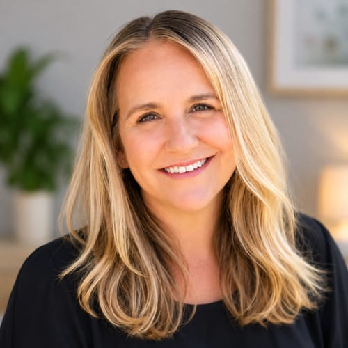 Headshot of Tracy White, LCSW