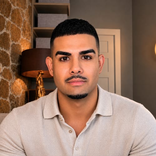 Headshot of Juan Flores, LCSW_OUT_OF_STATE