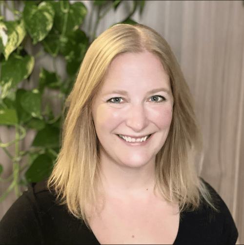 Headshot of Kelly Robenhagen, LCSW