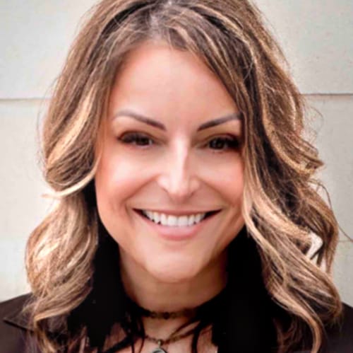 Headshot of Stacy Wolff, LCSW