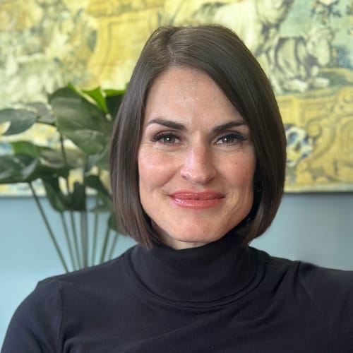 Headshot of Elizabeth Grow, LPC