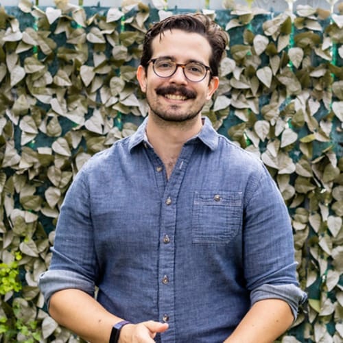 Headshot of Mauricio Verduzco, LPC