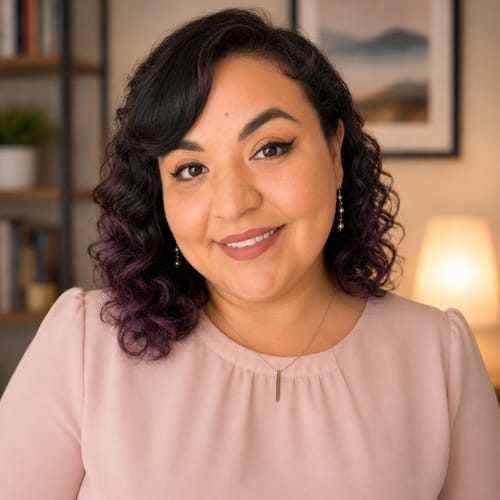 Headshot of Daniela Romero, LPC