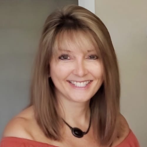 Headshot of Shari Stark, LMHC