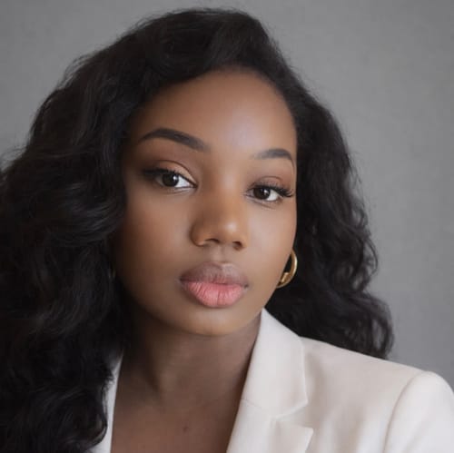 Headshot of Teya-Umeka Jones, LCSW