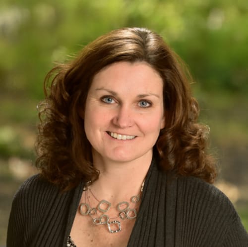 Headshot of Jen Marine, LCSW