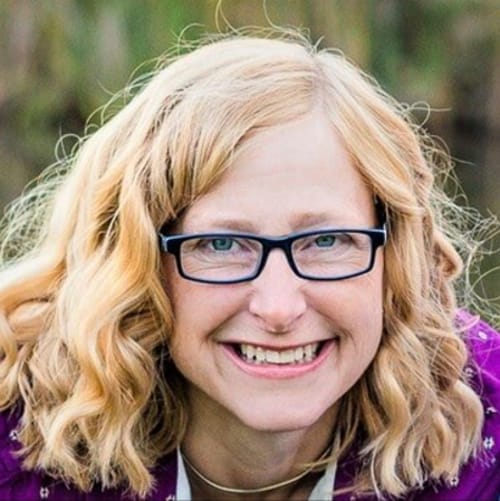 Headshot of Gena Hepworth, LCSW