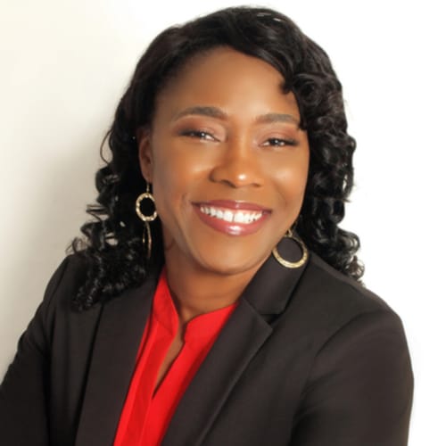 Headshot of Nisaa Robinson, LISW_S