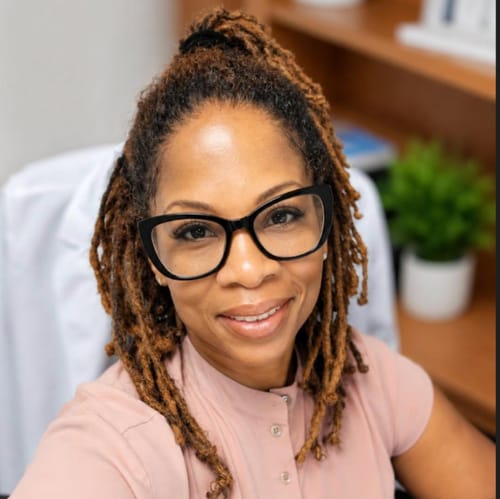 Headshot of Kimberly Robinson, APRN