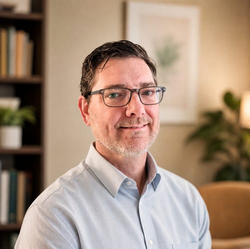 Headshot of Christopher Scanlon, LCSW