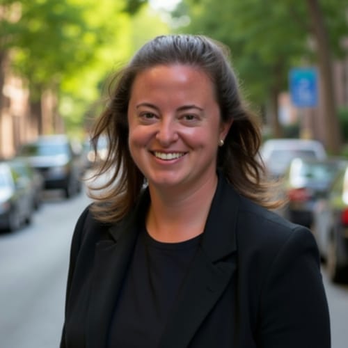 Headshot of Elizabeth Weston, NP