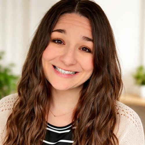 Headshot of Brittany Lippert, LICENSED_PSYCHOLOGIST