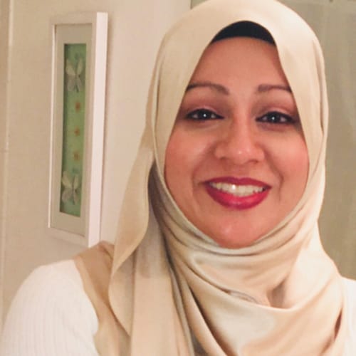 Headshot of Unaiza Malik, LMHC