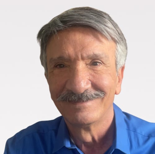 Headshot of Manocher Majidzadeh, LMFT