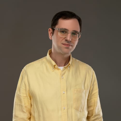 Headshot of Sean Stewart, LCSW