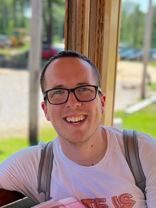 Headshot of Tom Elie, LC